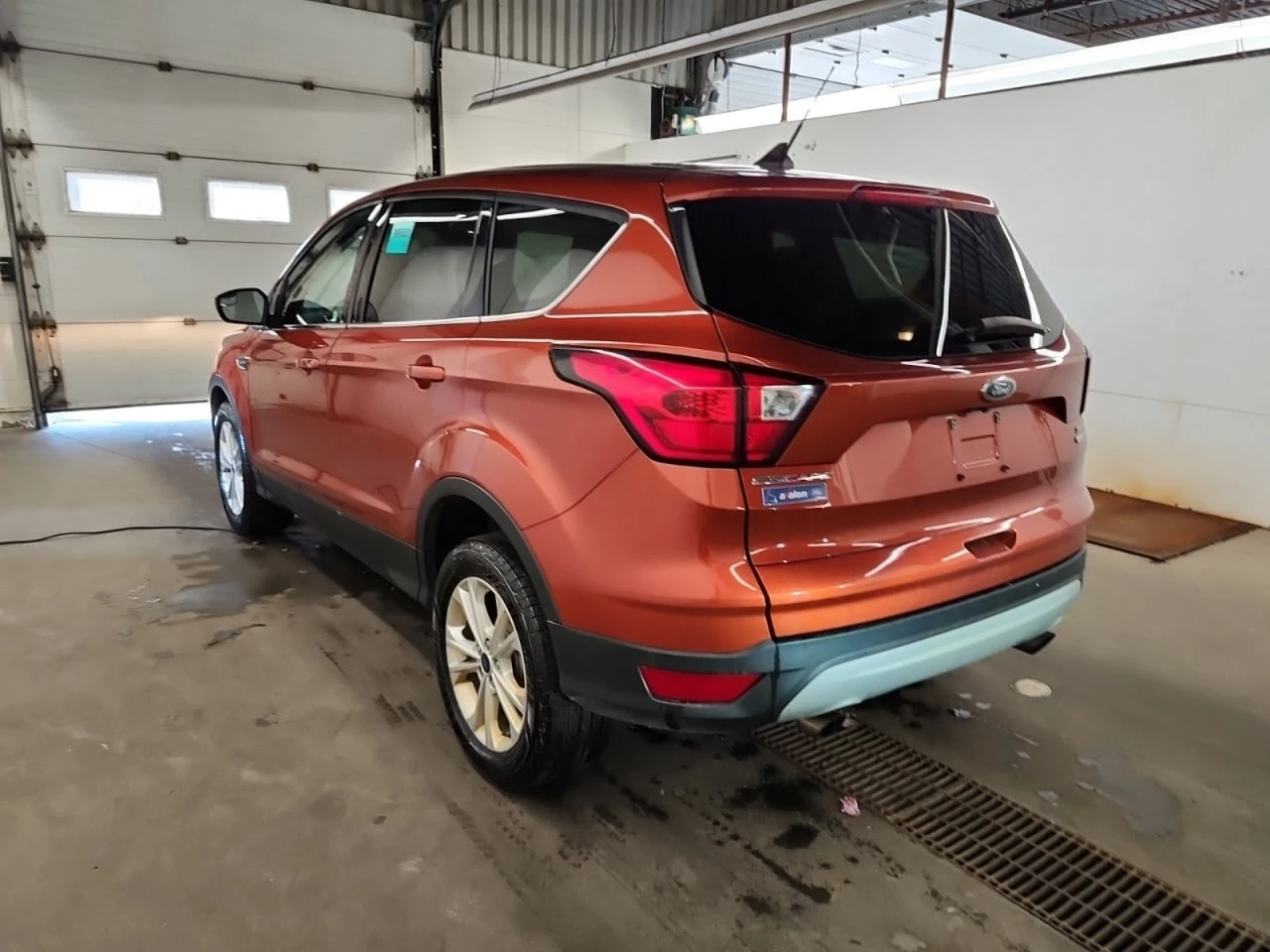 Ford Escape CARFAX* АВТОФИНАНСИРАНЕ БЕЗ ПЪРВОНАЧАЛНА ВНОСКА - изображение 4