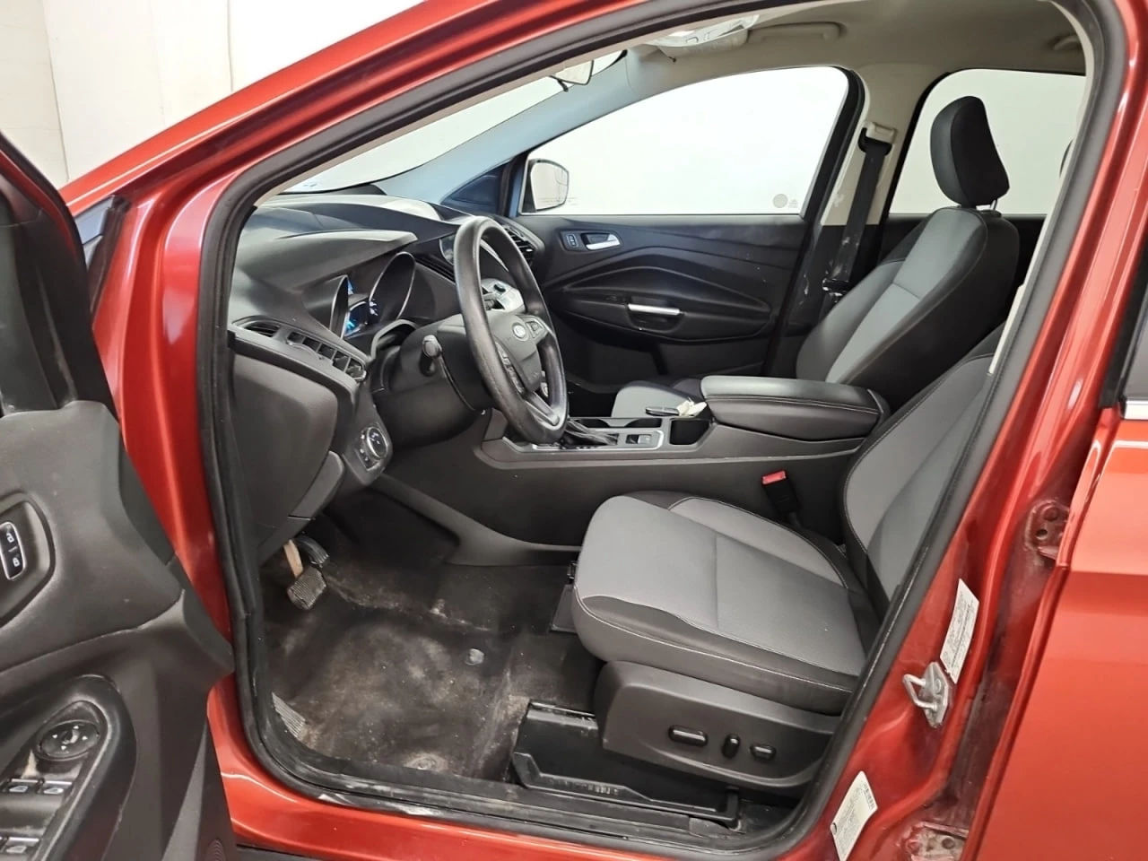 Ford Escape CARFAX* АВТОФИНАНСИРАНЕ БЕЗ ПЪРВОНАЧАЛНА ВНОСКА - изображение 5