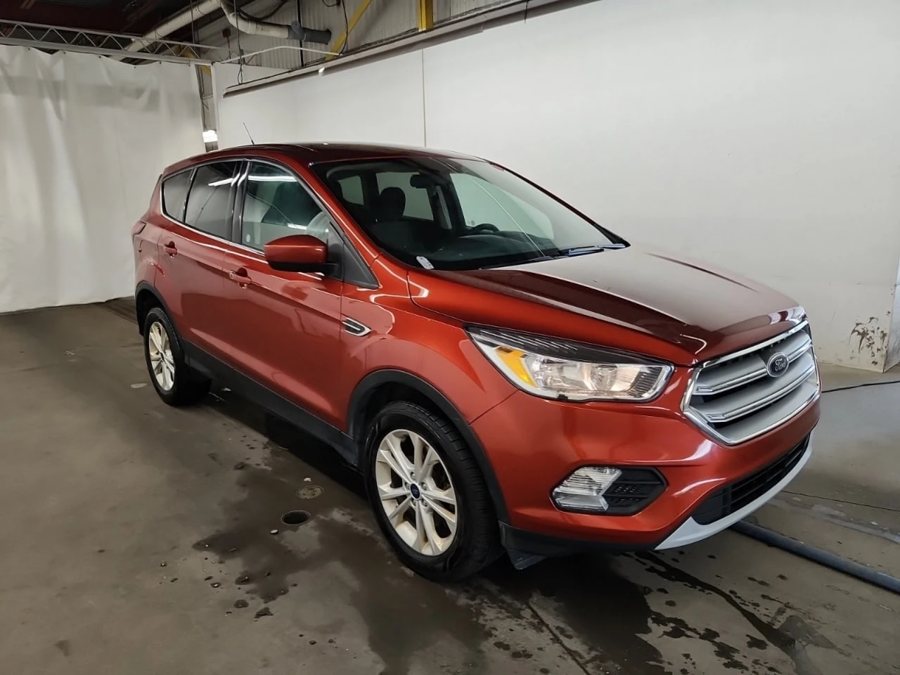 Ford Escape CARFAX* АВТОФИНАНСИРАНЕ БЕЗ ПЪРВОНАЧАЛНА ВНОСКА - изображение 2