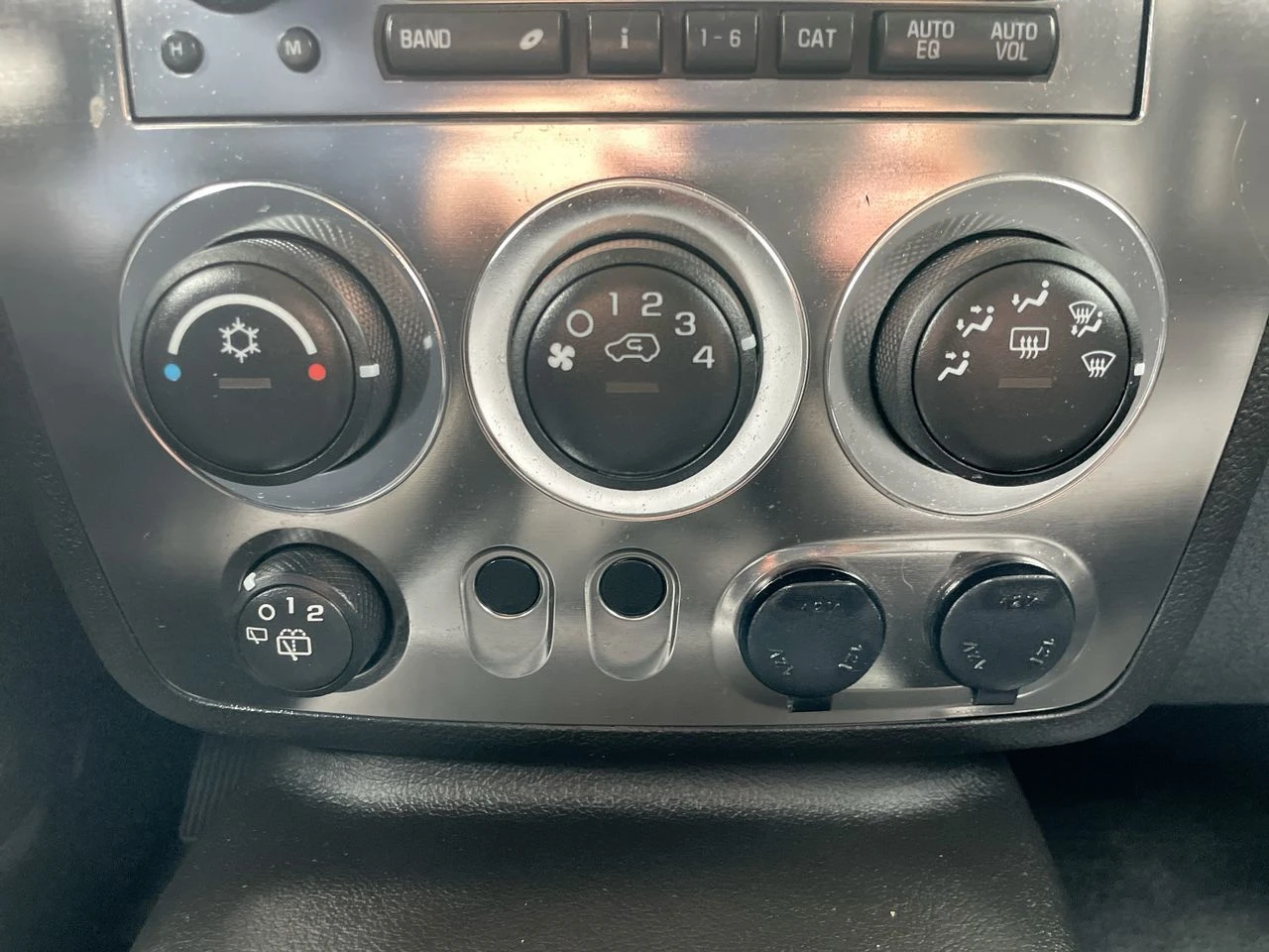 Hummer H3 ОТ ПРЕДСТАВИТЕЛСТВО* ЧЕРЕН ПЕТЪК* 54 000КМ - изображение 9