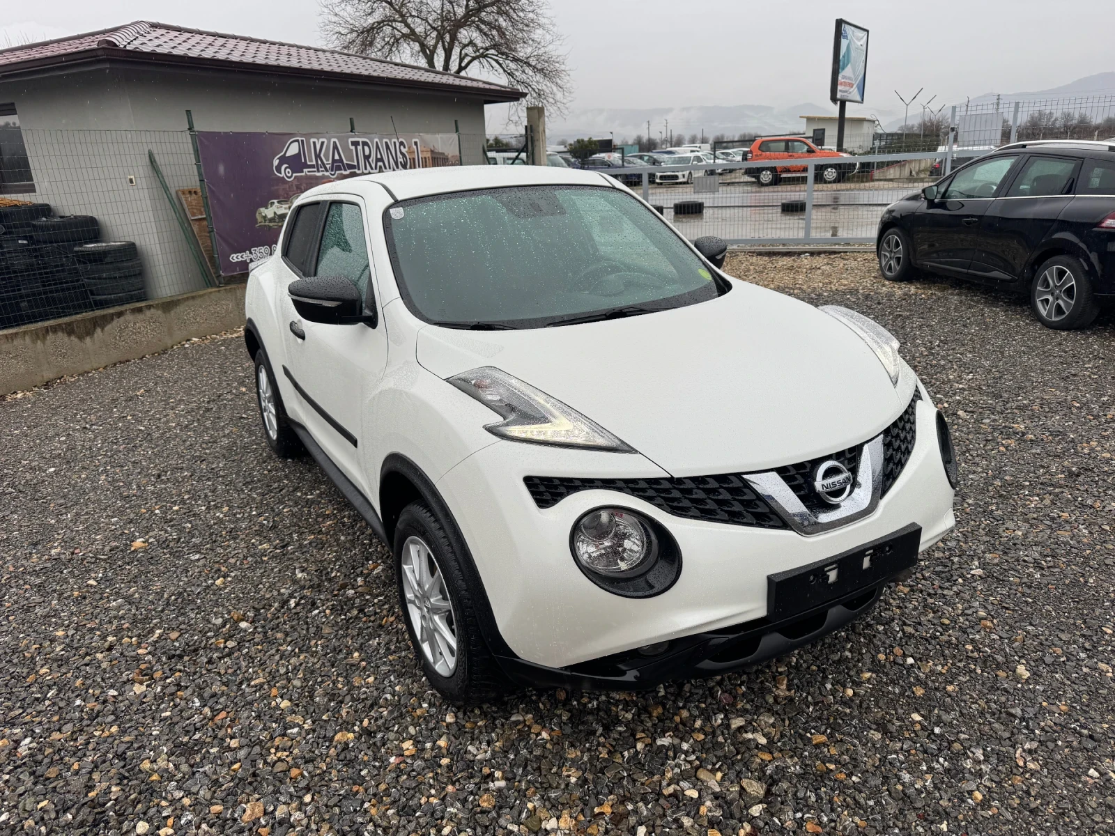 Nissan Juke 1.2  BLACK EDITION  - изображение 2