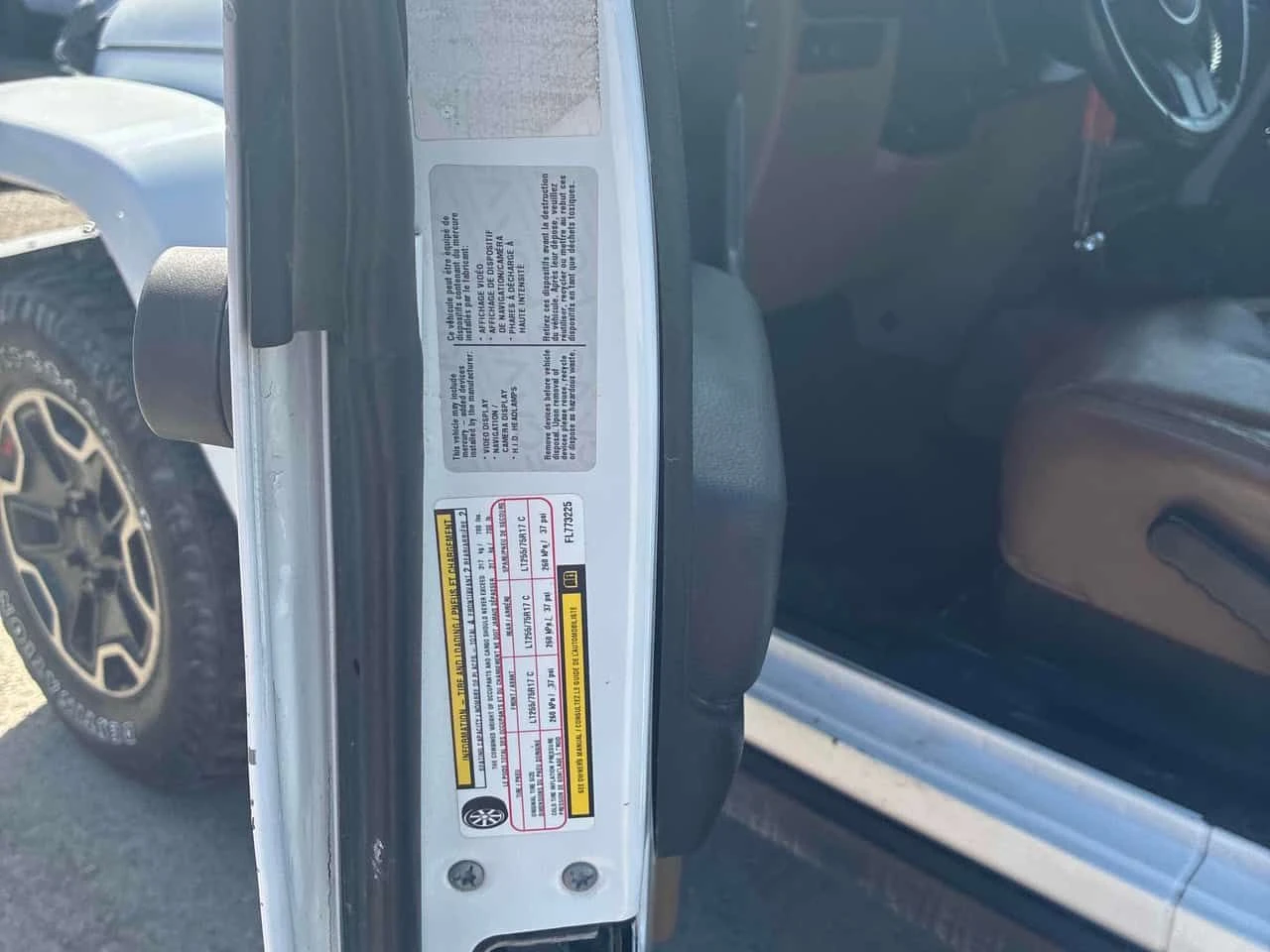 Jeep Wrangler * Rubicon* KEYLESS* NAVI* ПОДГРЕВ* , снимка 16 - Автомобили и джипове - 54165473