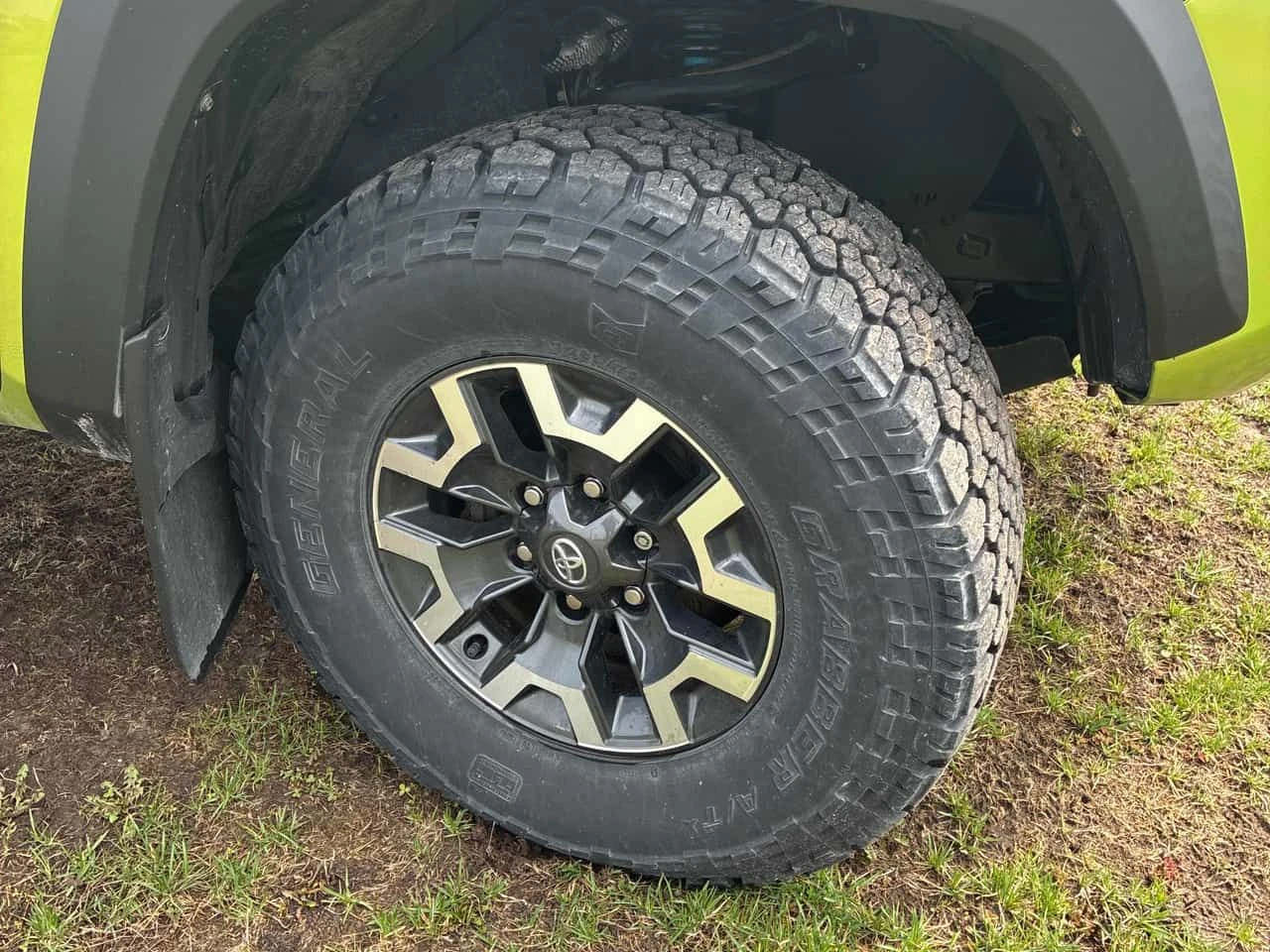 Toyota Tacoma * 4x4 Double Cab SB * PANO* KEYLESS* �������*  | Mobile.bg � ����������� 7