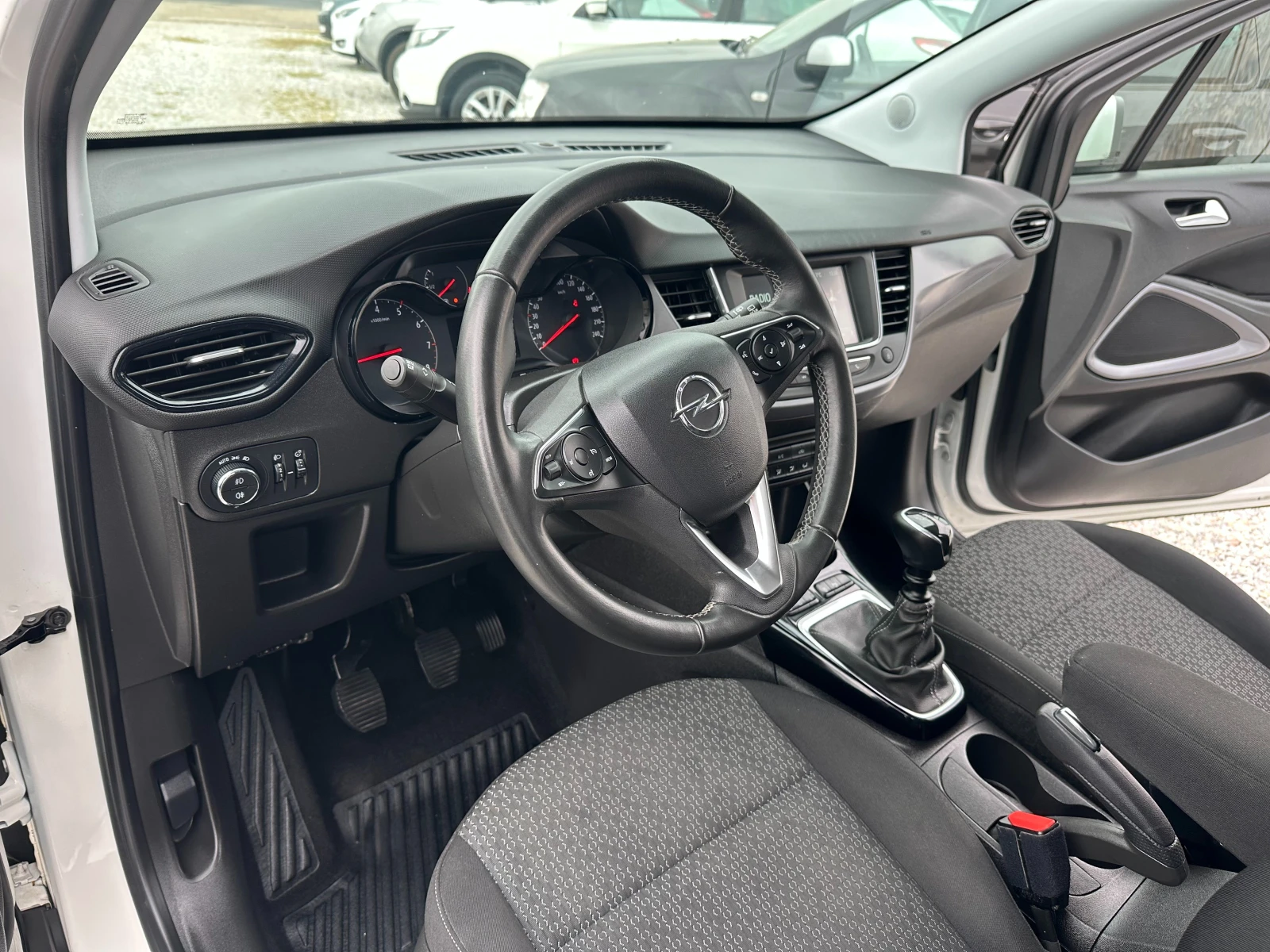 Opel Crossland X 1.5D* LED* NAVI, снимка 14 - Автомобили и джипове - 54224417