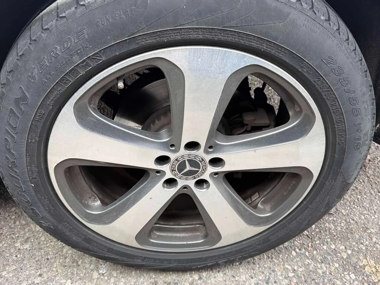 Mercedes-Benz GLC 300 ПАНОРАМА/ОТ ПРЕДСТАВИТЕЛСТВО НА MERCEDES, снимка 6 - Автомобили и джипове - 54232145