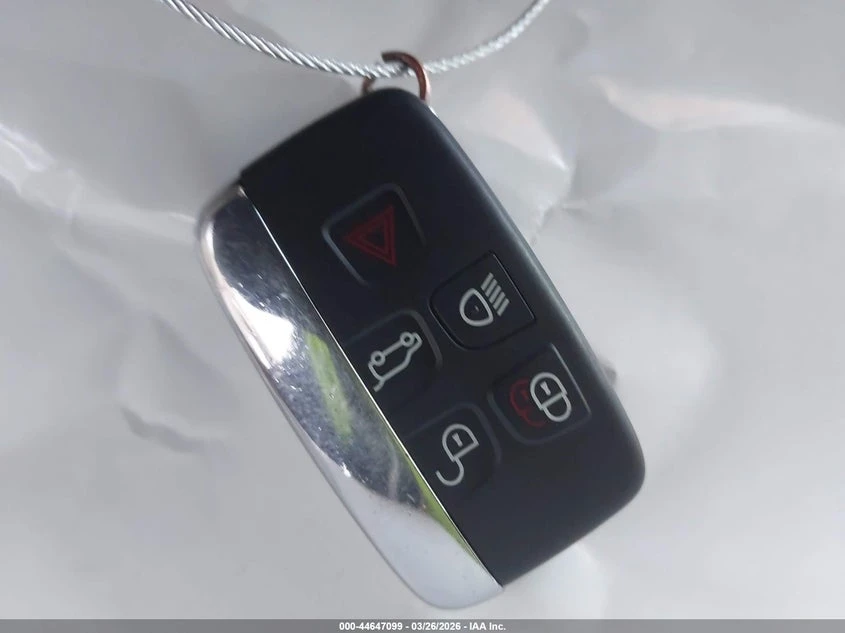 Land Rover Discovery 2.0l Sport Hse Lux, снимка 11 - Автомобили и джипове - 54383993
