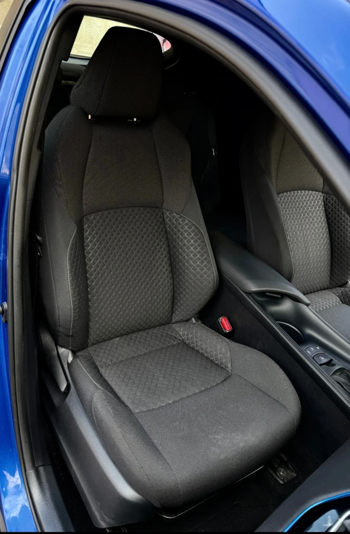 Toyota C-HR, снимка 9 - Автомобили и джипове - 54388138
