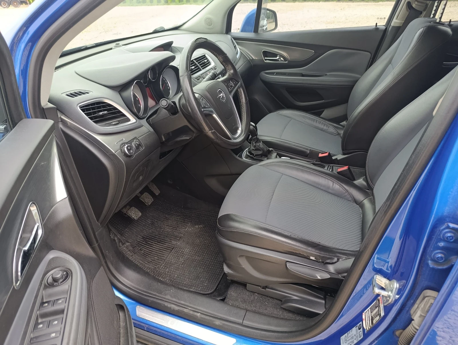 Opel Mokka 1.7 cdti 4?4, снимка 8 - Автомобили и джипове - 54777651