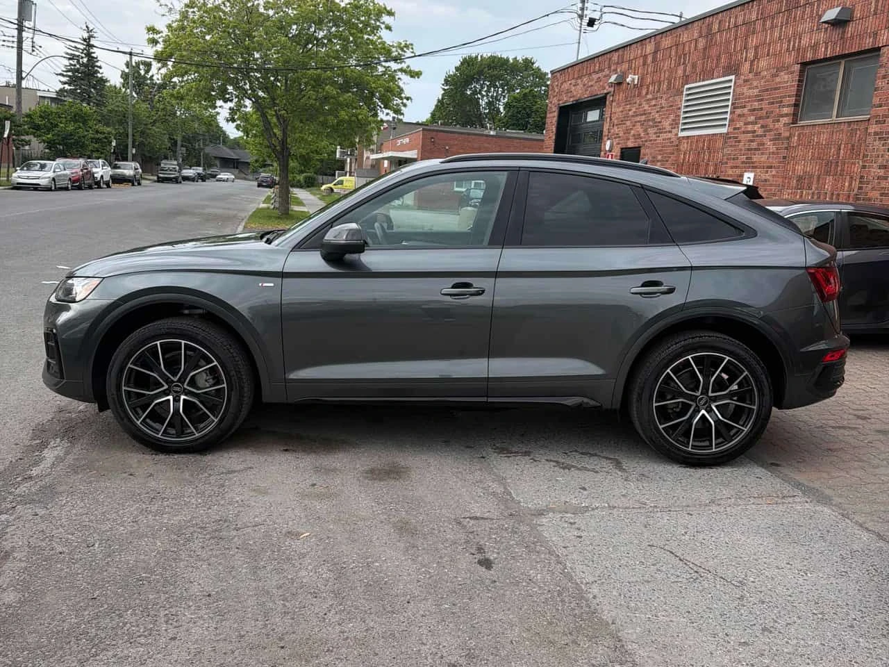 Audi Q5 * Technik * B&O * PANO * KEYLESS *  360 * CARFAX, снимка 2 - Автомобили и джипове - 54886008