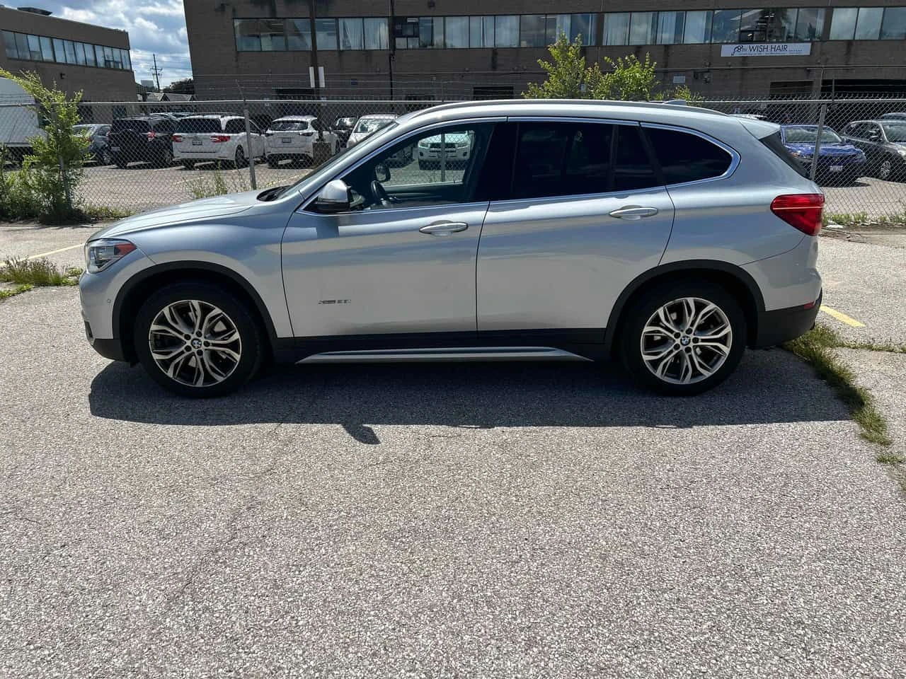 BMW X1 * xDrive28i * CARFAX * БЕЗ ПЪРВОНАЧАЛНА ВНОСКА, снимка 2 - Автомобили и джипове - 54995933