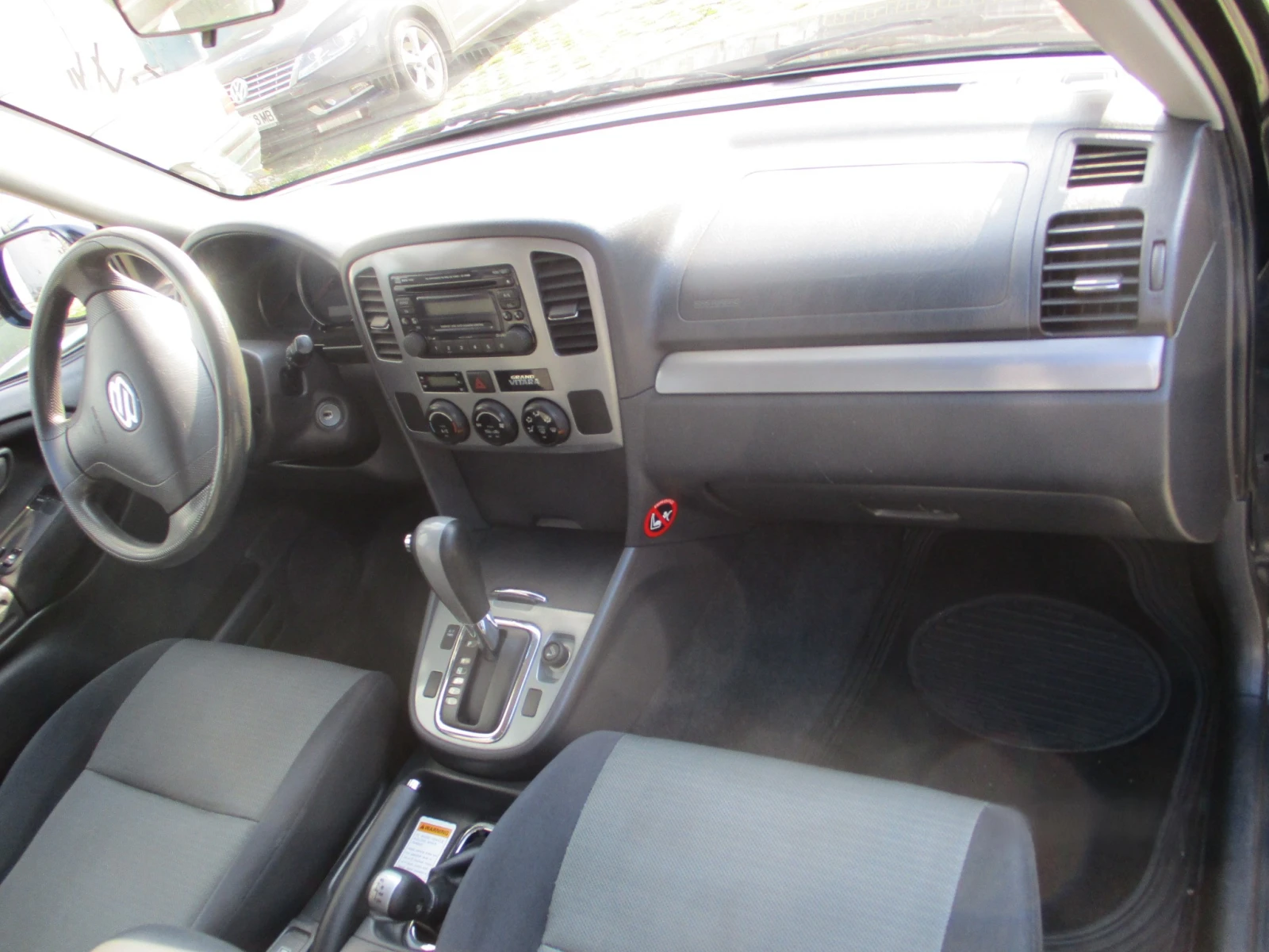 Suzuki Grand vitara 1.6, снимка 7 - Автомобили и джипове - 55263464