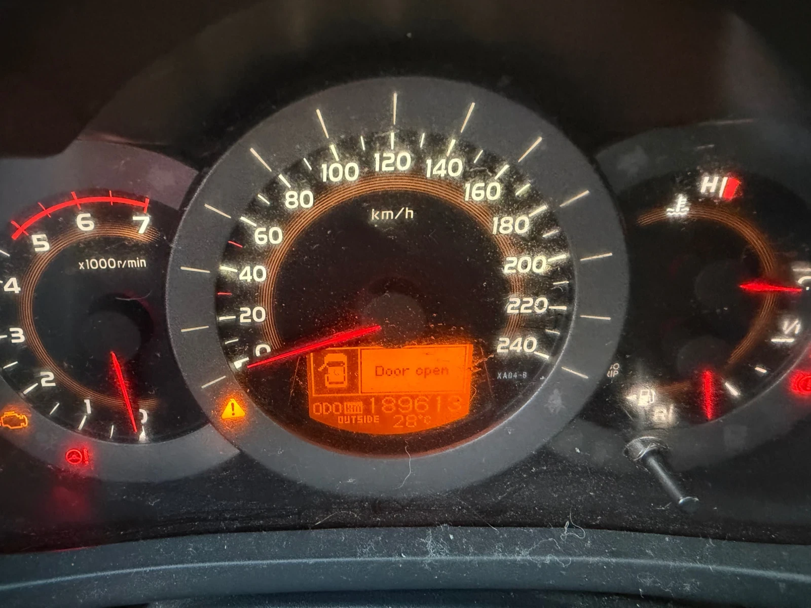 Toyota Rav4 Toyota RAV4 2.2 D-4D 150 к.с. 4x4 MT Executive (20, снимка 9 - Автомобили и джипове - 55479445