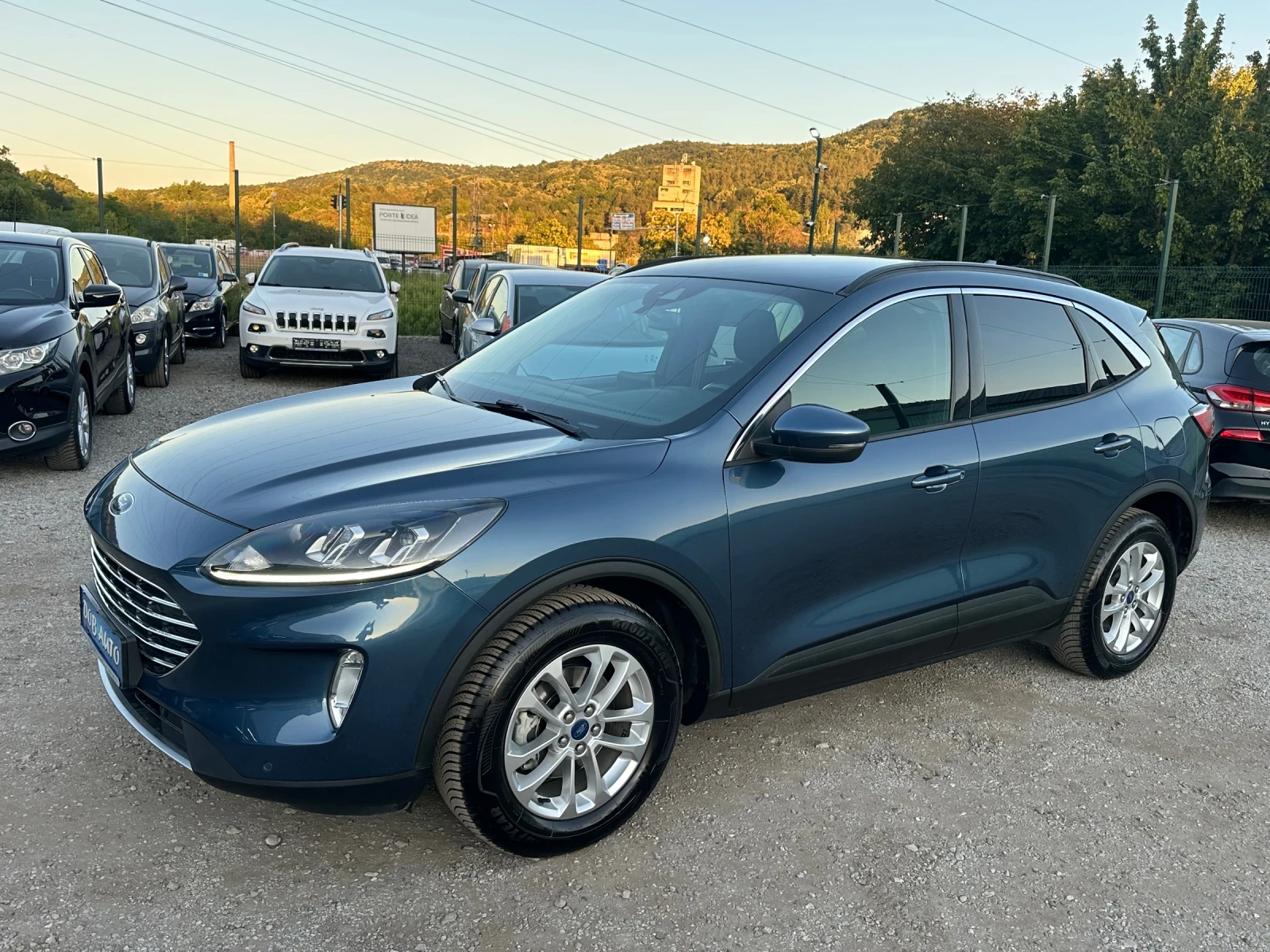 Ford Kuga 1.5TDCI-TITANIUM-АВТОМАТ-ЛЕД-НАВИ-КАМЕРА-ДИГИТАЛ, снимка 3 - Автомобили и джипове - 55739622
