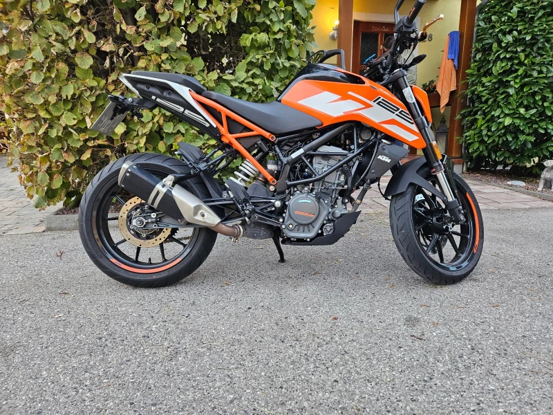 Vespa GTS Първи собственик! Като нов! 2500км., снимка 13 - Мотоциклети и мототехника - 52773852