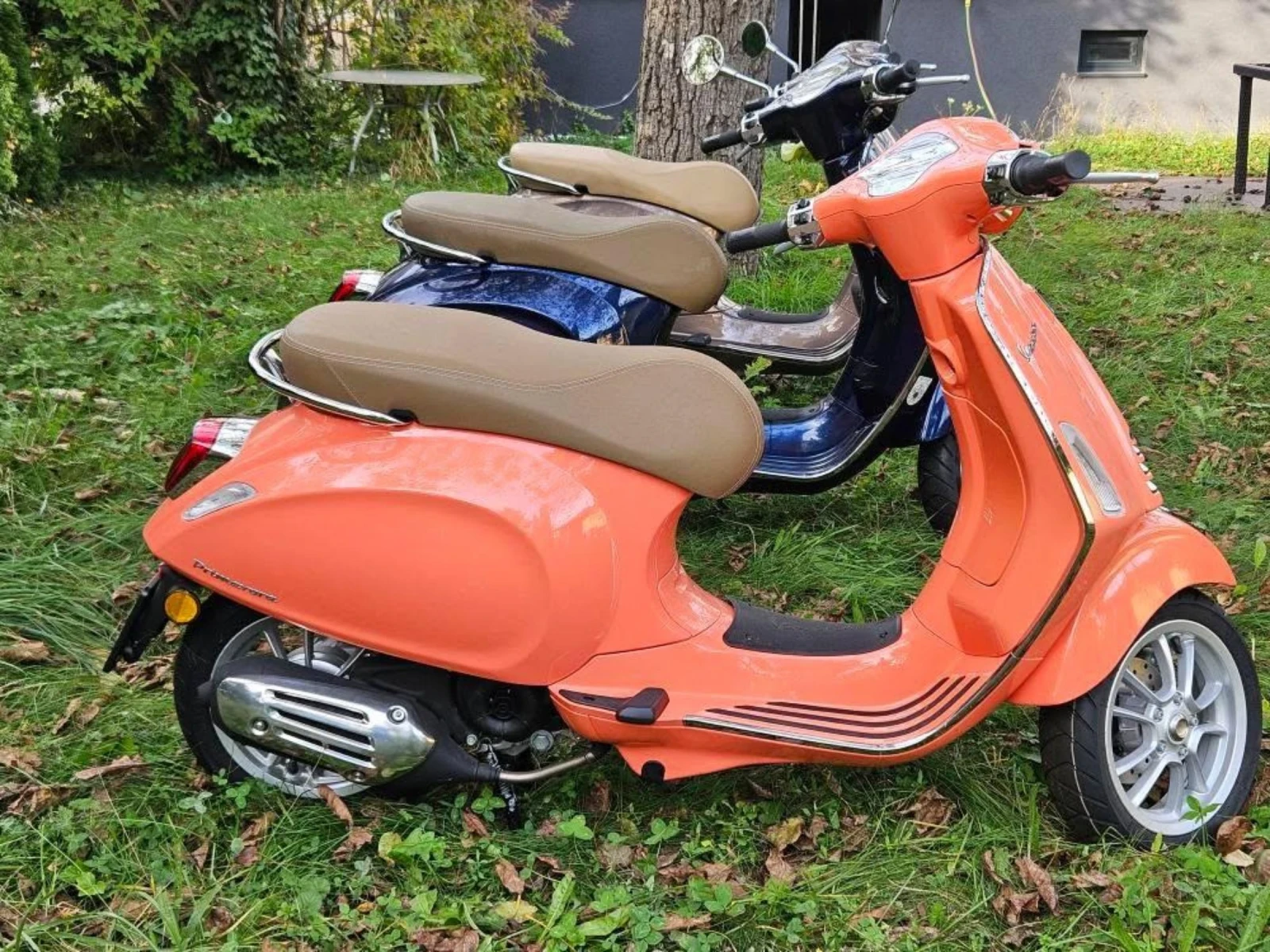 Vespa GTS Първи собственик! Като нов! 2500км., снимка 14 - Мотоциклети и мототехника - 52773852
