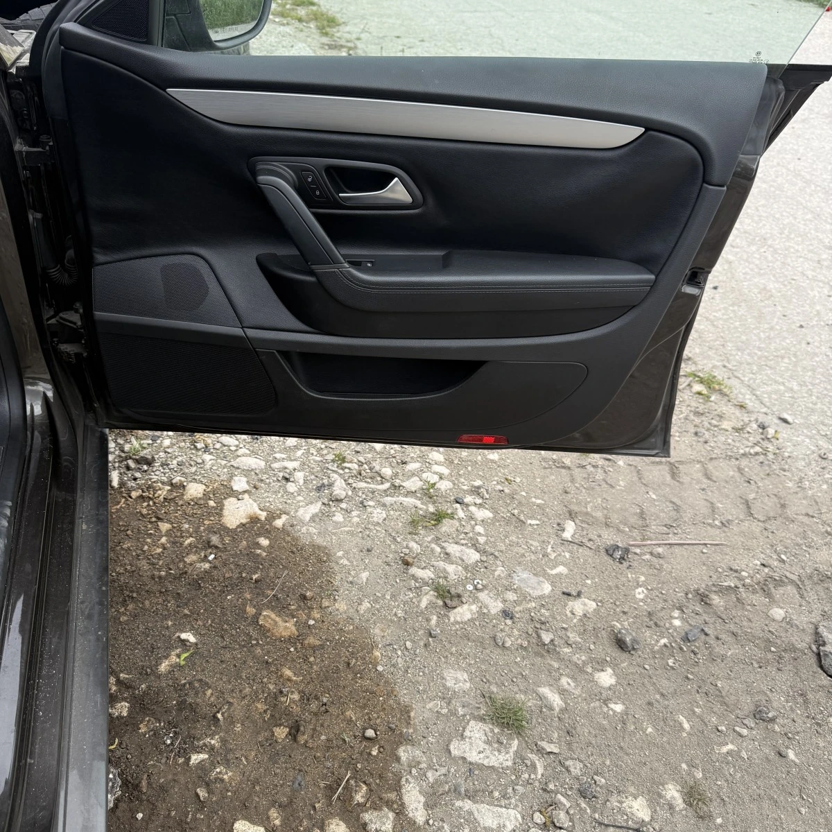 Кора на предна лява врата VW Passat CC 2014 3C8867011