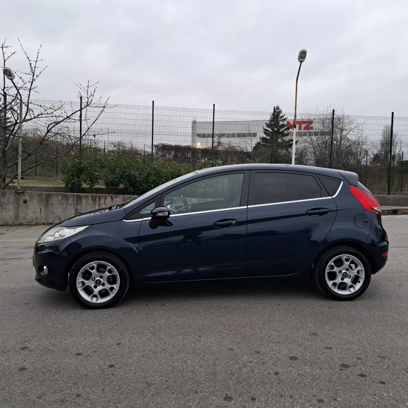 Ford Fiesta * TITANIUM ГАЗ/БЕНЗИН* , снимка 8 - Автомобили и джипове - 47580505