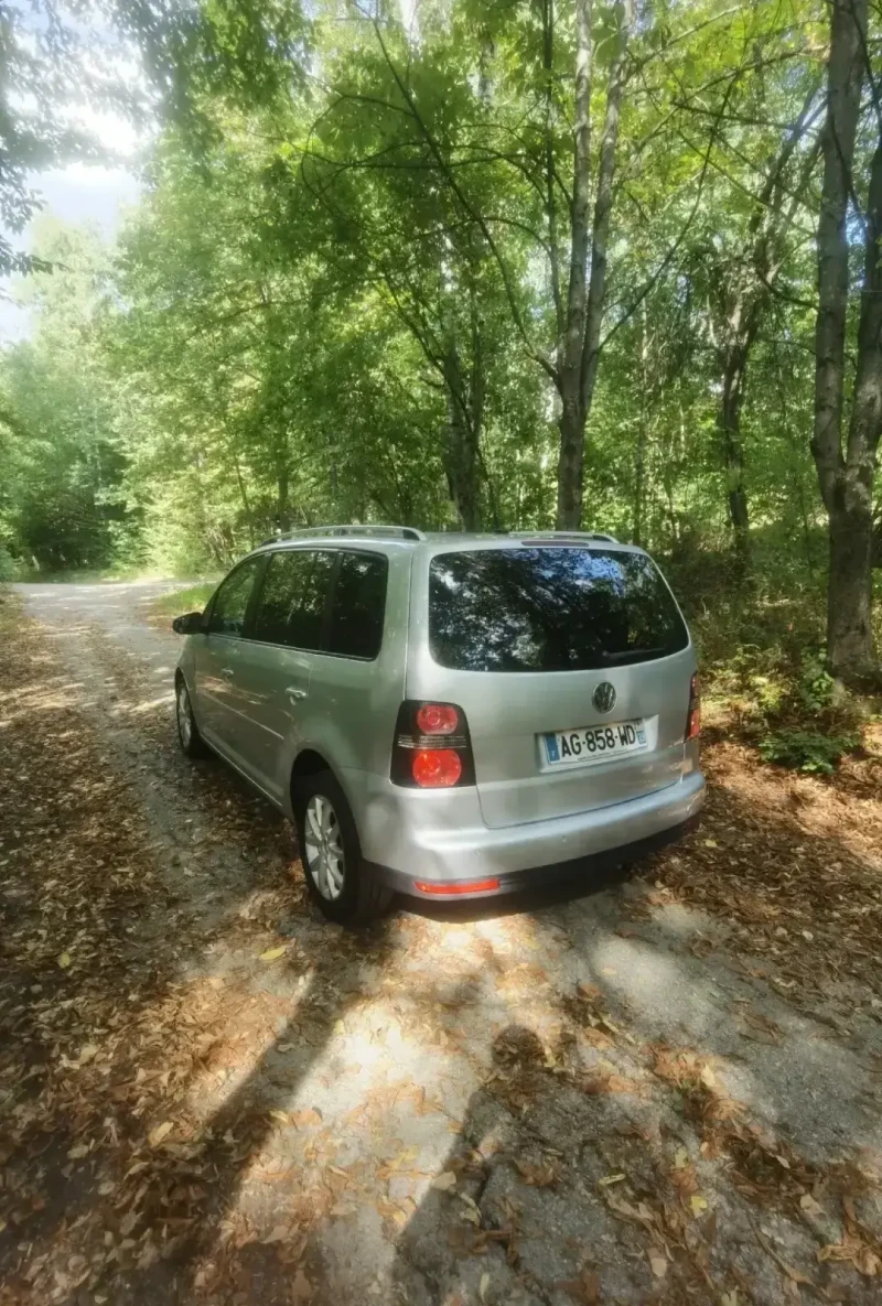 VW Touran 1.9TDI, снимка 3 - Автомобили и джипове - 47336615