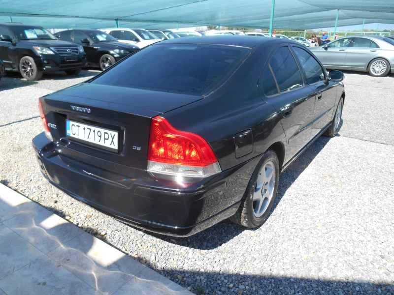 Volvo S60 2.4* 136 k.c., снимка 4 - Автомобили и джипове - 48103433