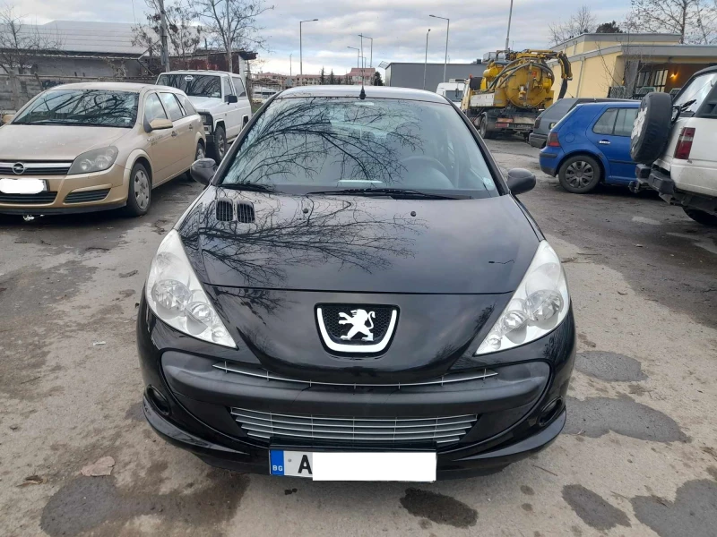 Peugeot 206 1.2 8V Като нова!, снимка 1 - Автомобили и джипове - 48298219