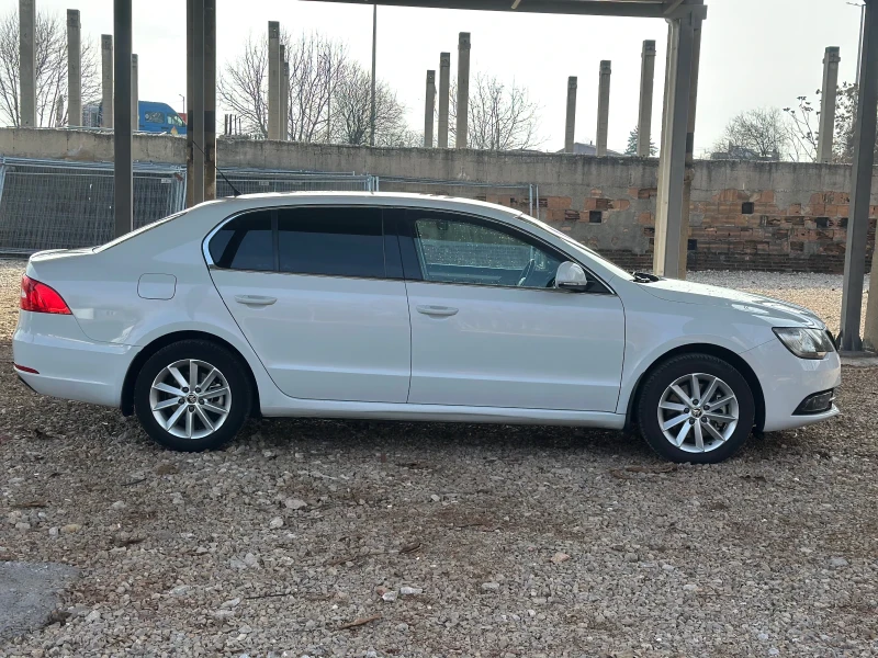 Skoda Superb, снимка 6 - Автомобили и джипове - 49149982