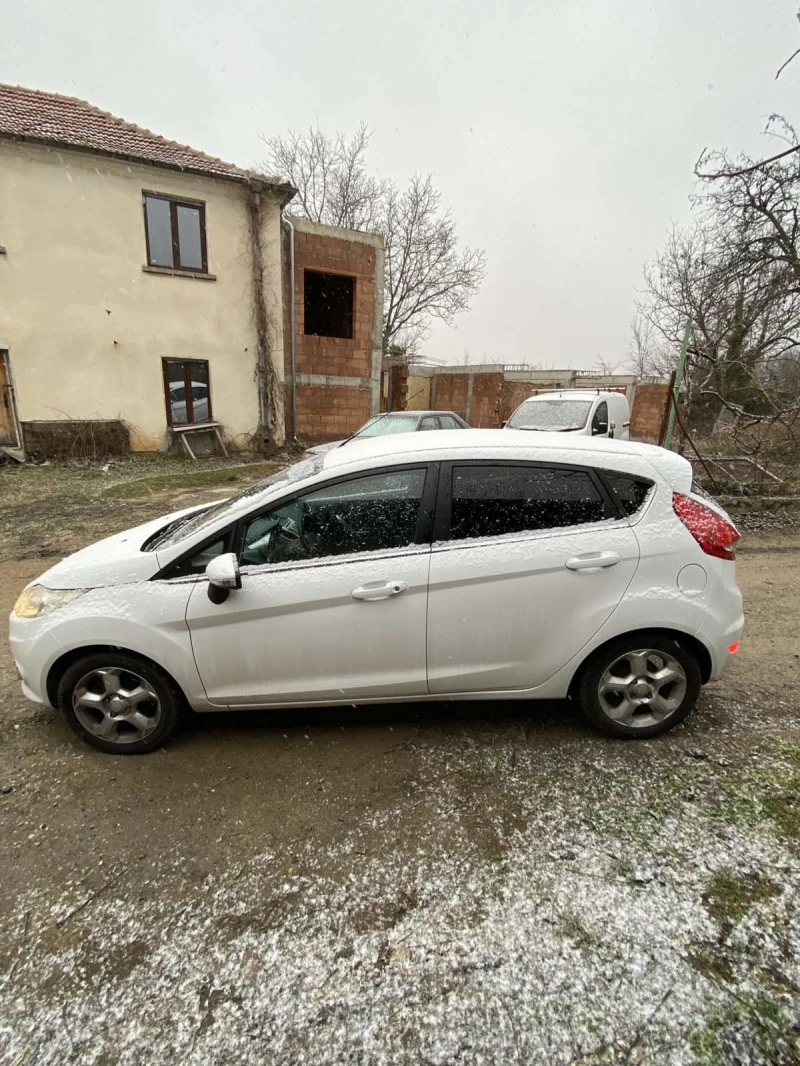 Ford Fiesta 1.4 TDCI, снимка 5 - Автомобили и джипове - 49154709