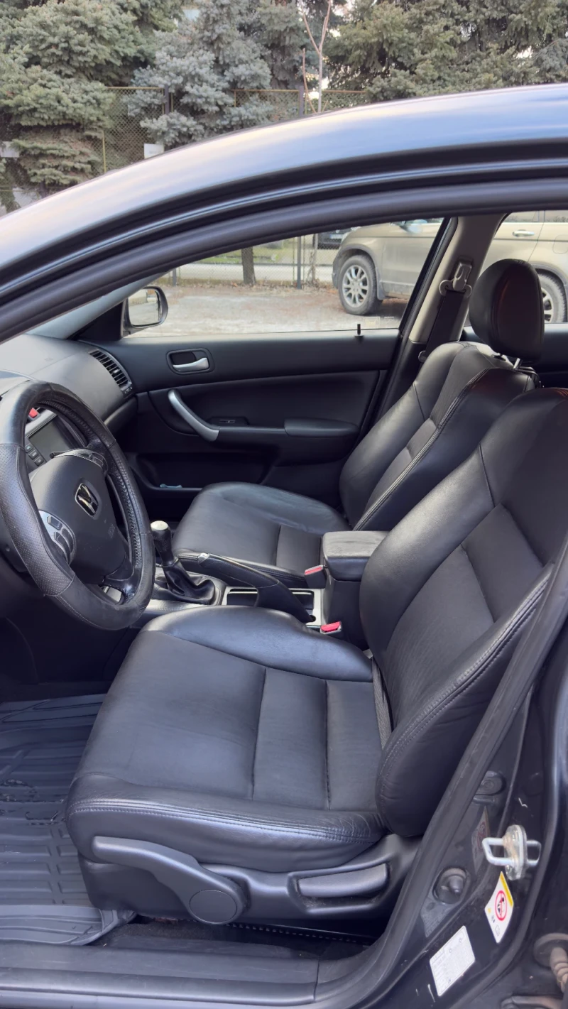 Honda Accord Tourer, снимка 5 - Автомобили и джипове - 53395759