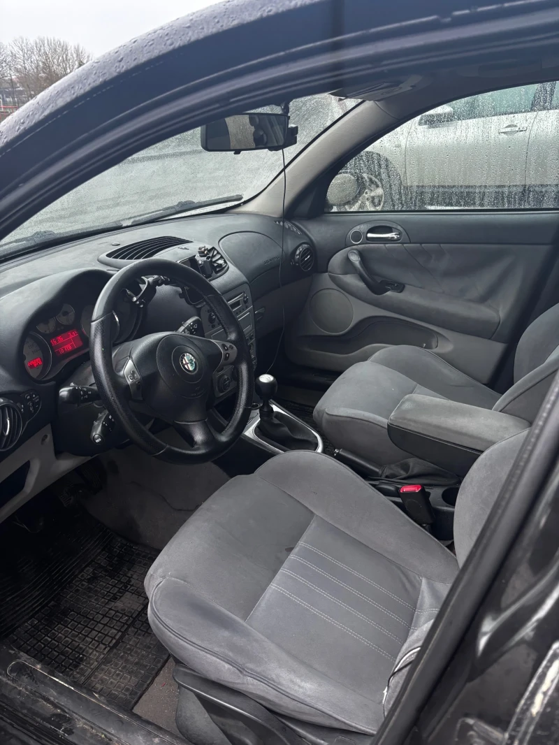 Alfa Romeo 147 JTDm, снимка 5 - Автомобили и джипове - 53432718