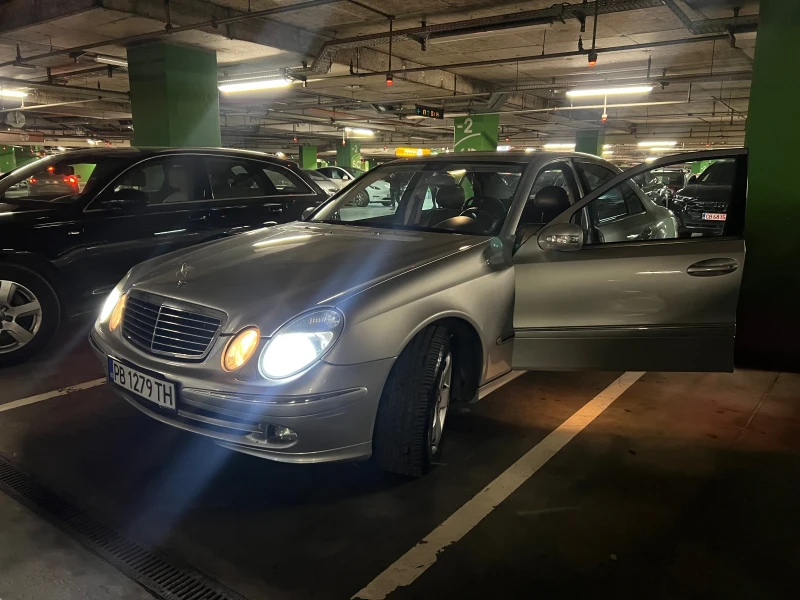 Mercedes-Benz E 280, снимка 12 - Автомобили и джипове - 53542538