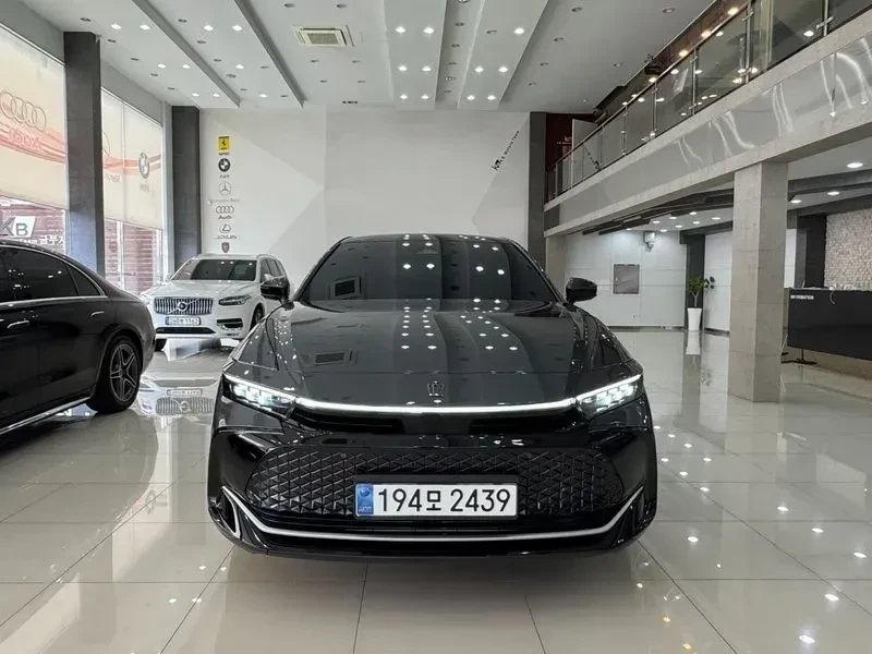 Toyota Crown * 2.5 * 4WD * HYBRID | Mobile.bg � ����������� 2
