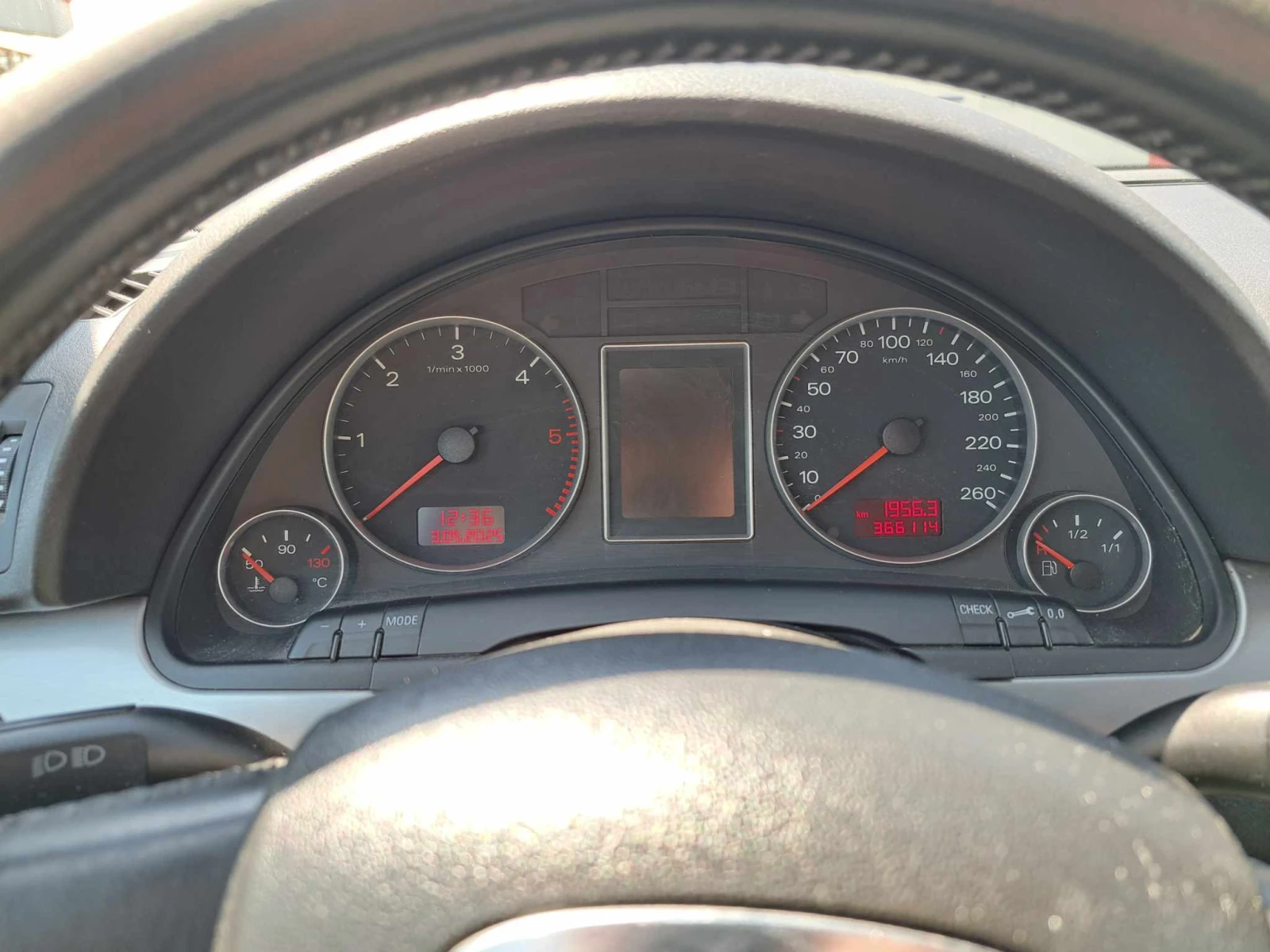 Audi A4 3.0 TDI Quattro - изображение 6