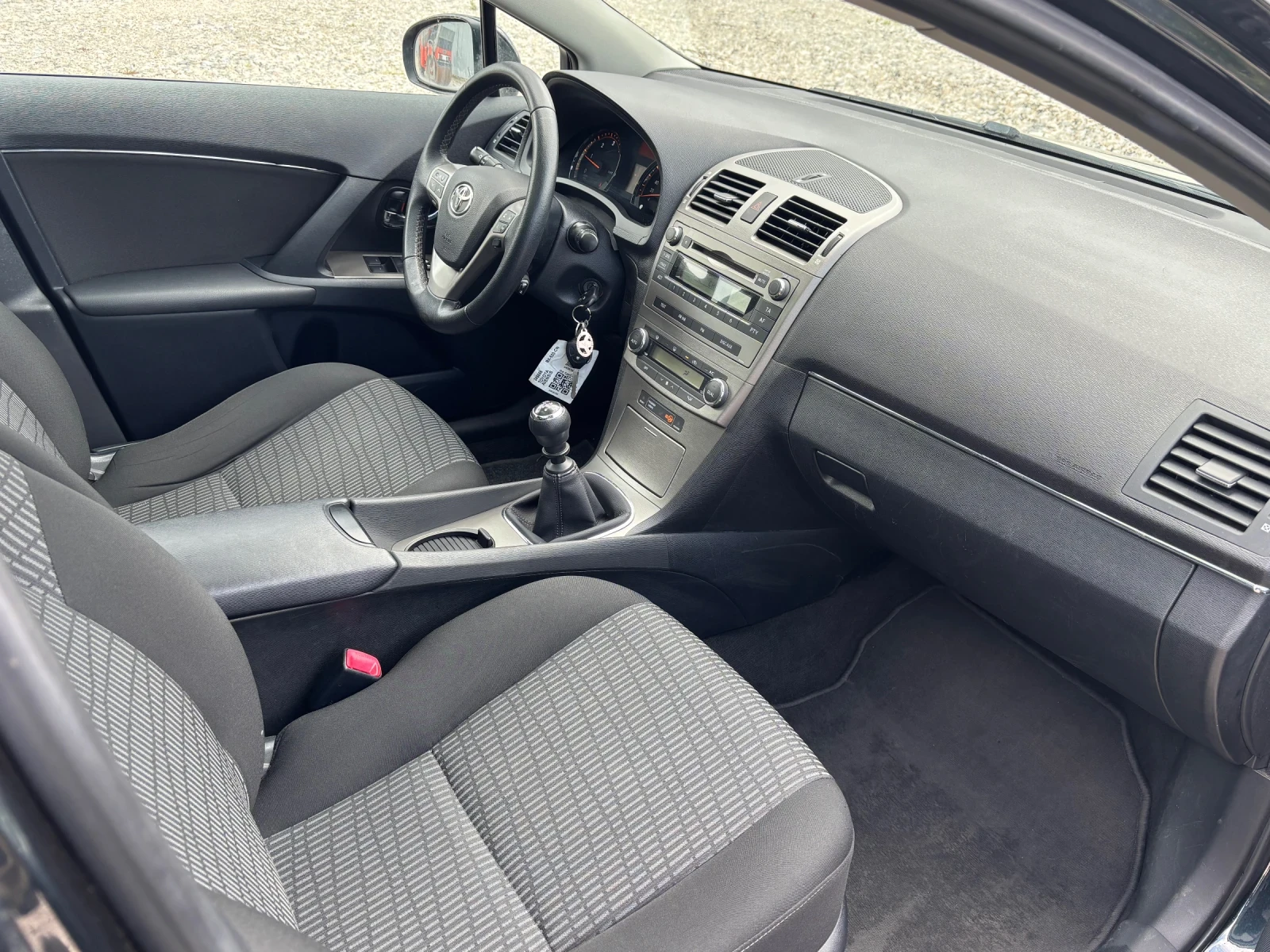 Toyota Avensis 2.0D4D FACELIFT - изображение 10