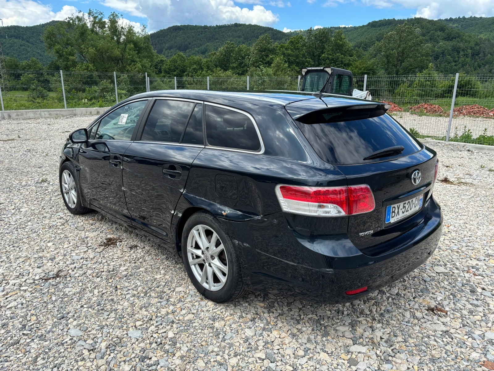 Toyota Avensis 2.0D4D FACELIFT - изображение 6