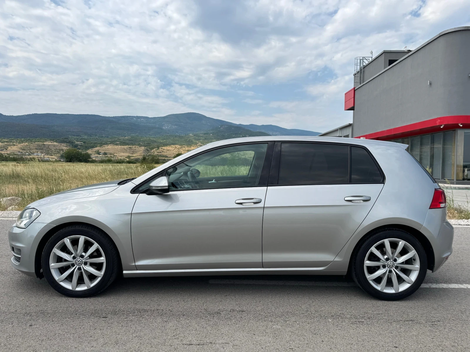 VW Golf VII 2.0 TDI / HIGHLINE / NAVI / PARKTRONIC/ - изображение 4