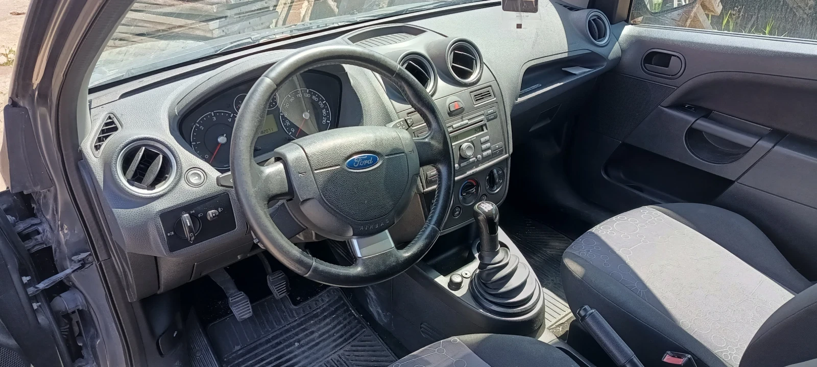 Ford Fiesta  - изображение 2