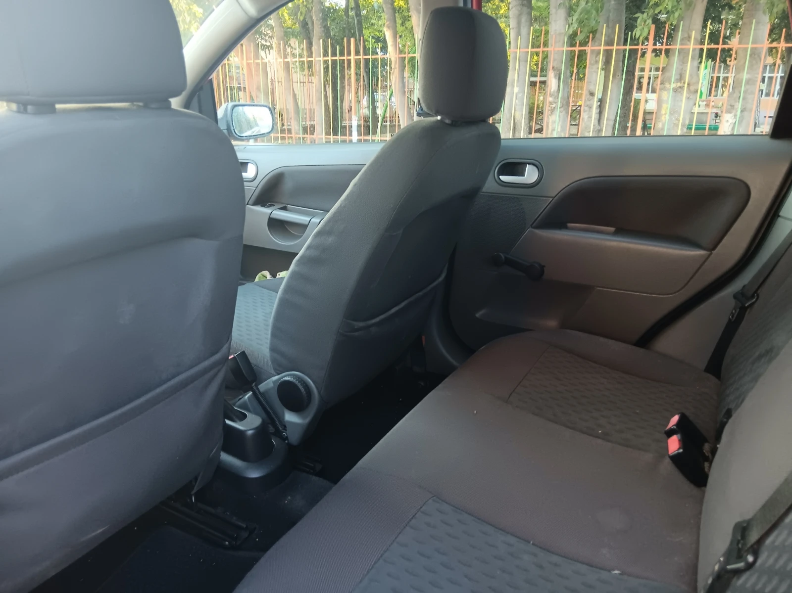 Ford Fiesta 1.4i - изображение 6