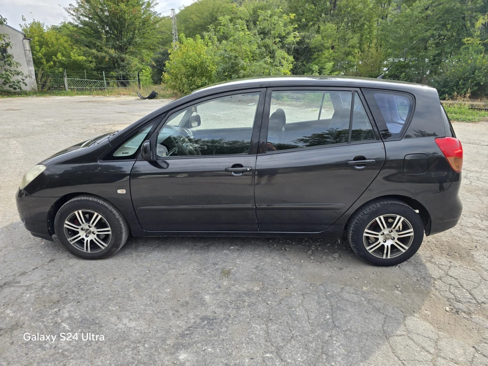 Toyota Corolla verso 2.0 d4d | Mobile.bg � ����������� 3