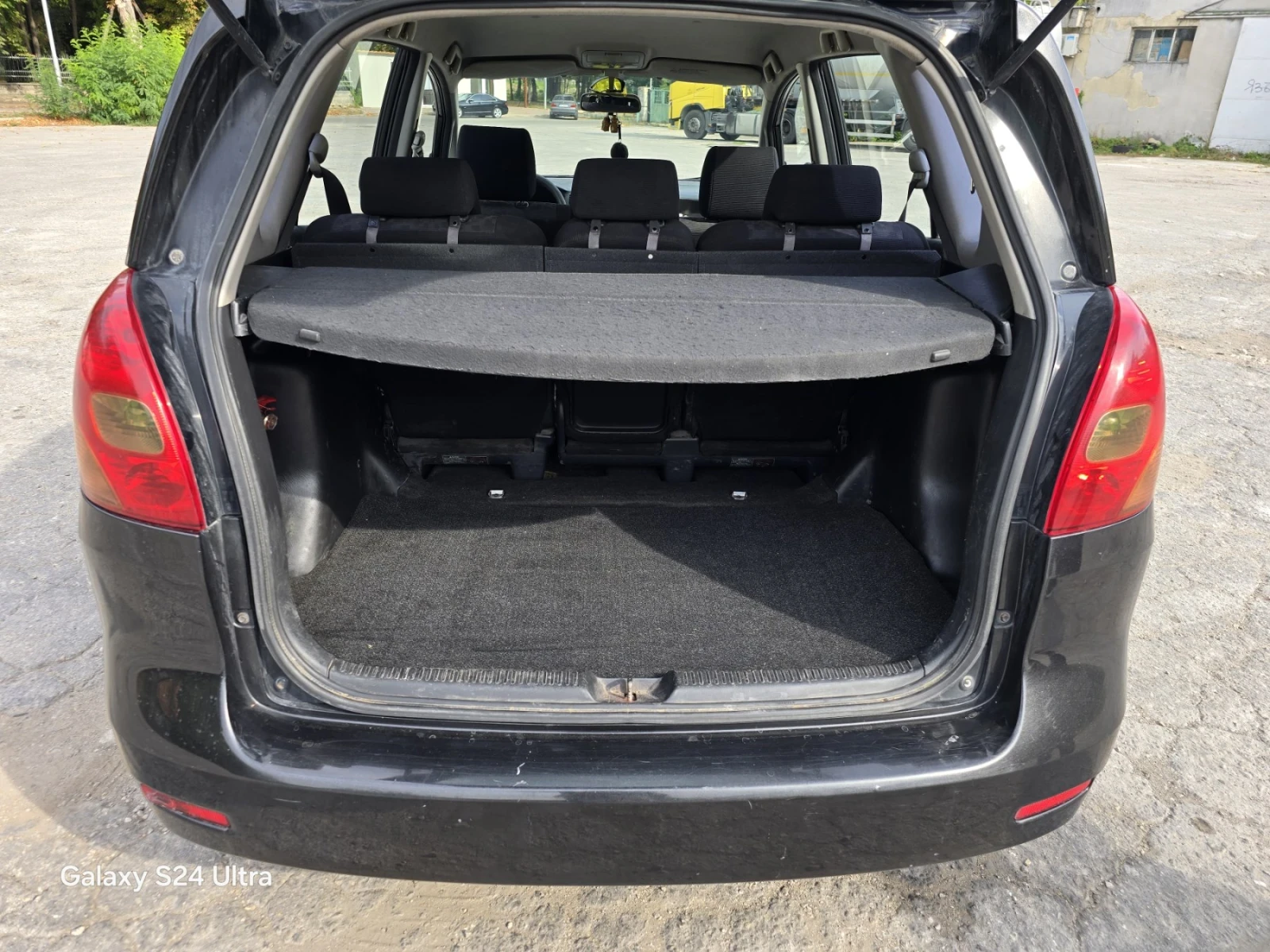 Toyota Corolla verso 2.0 d4d | Mobile.bg � ����������� 14