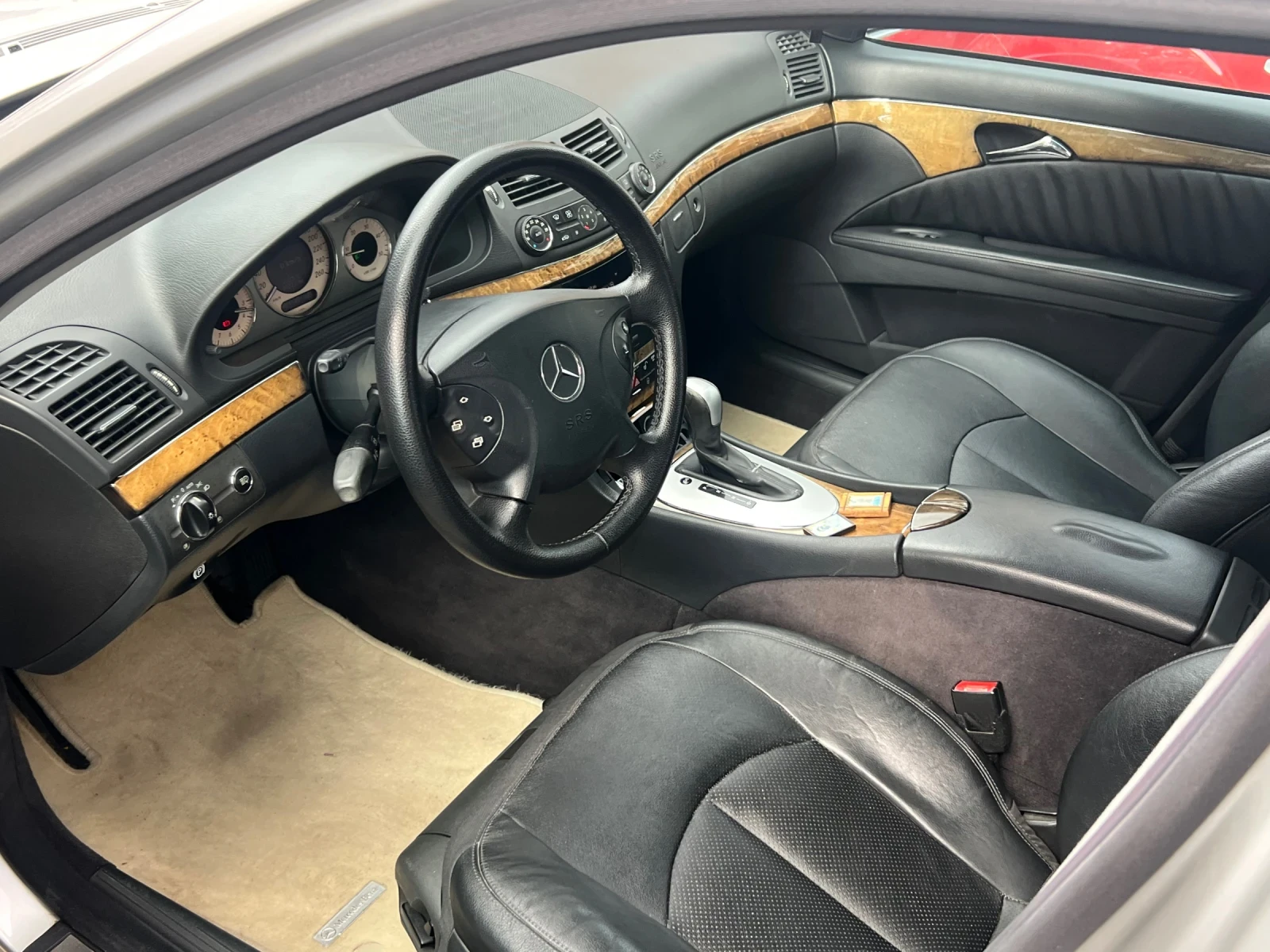 Mercedes-Benz E 280, снимка 15 - Автомобили и джипове - 53542538