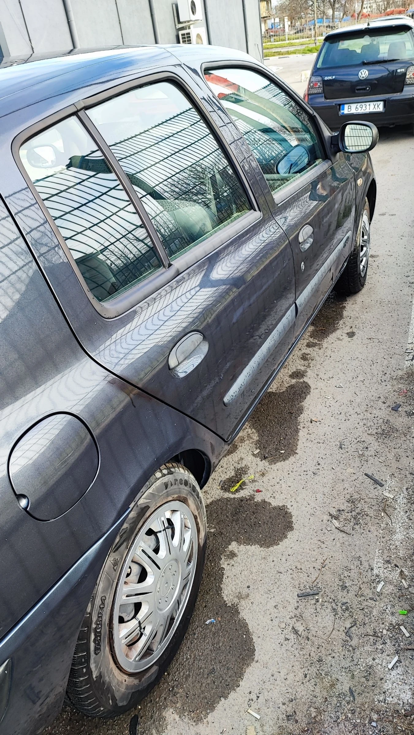 Renault Symbol, снимка 4 - Автомобили и джипове - 53882352