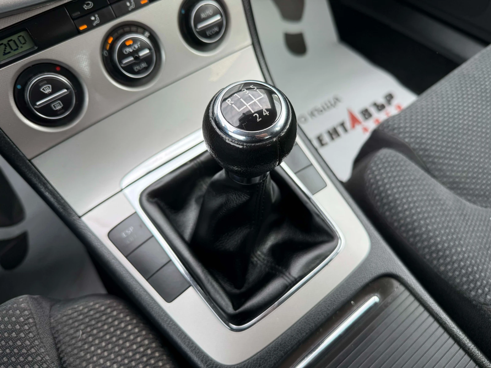 VW Passat, снимка 11 - Автомобили и джипове - 53894475