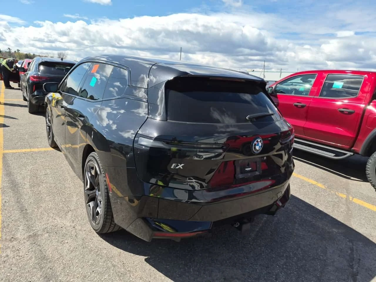 BMW iX XDRIVE50  CARFAX | Mobile.bg � ����������� 4