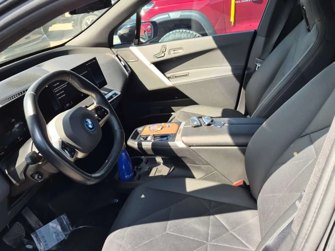 BMW iX XDRIVE50  CARFAX | Mobile.bg � ����������� 5