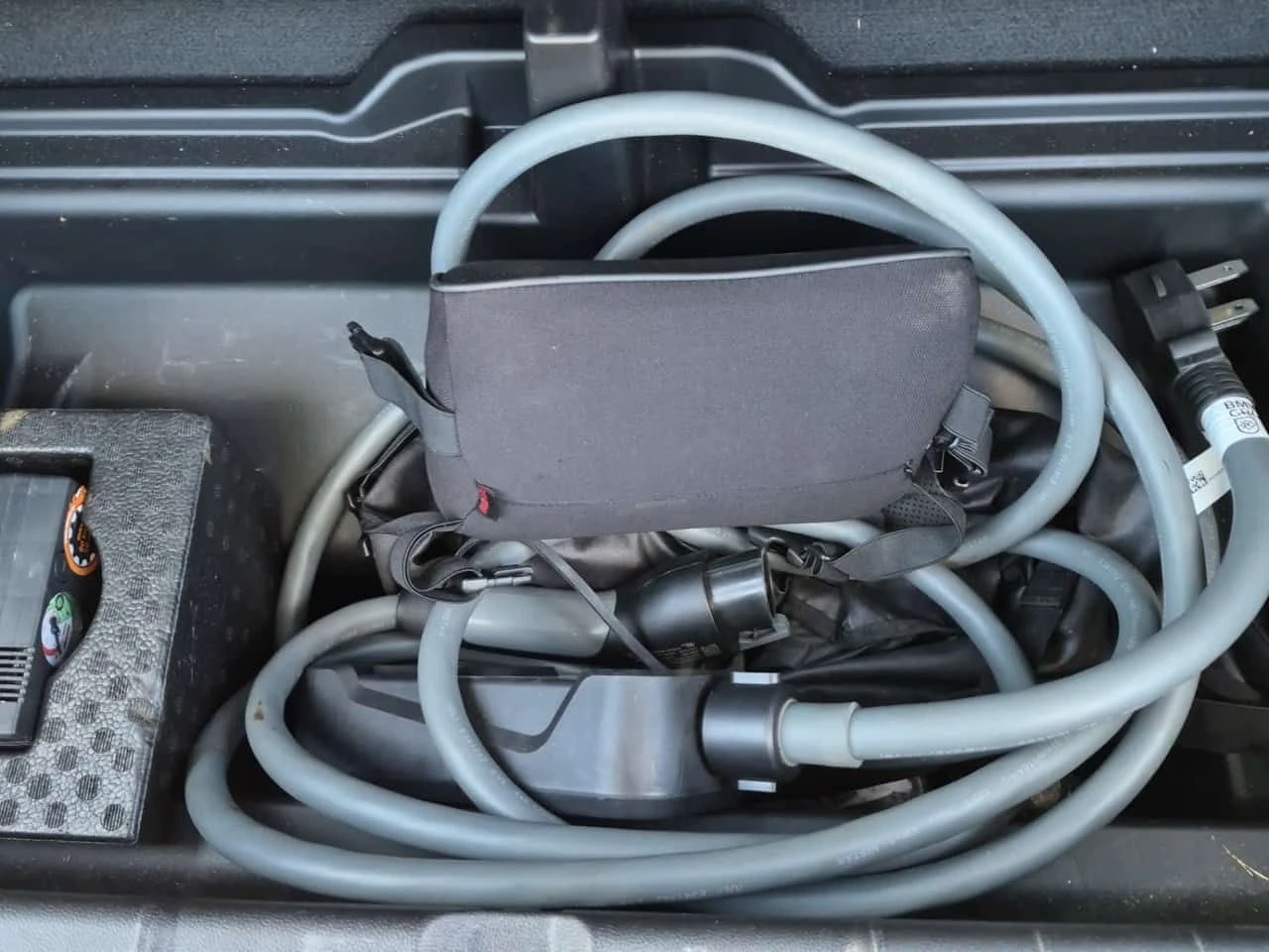 BMW iX XDRIVE50  CARFAX | Mobile.bg � ����������� 15
