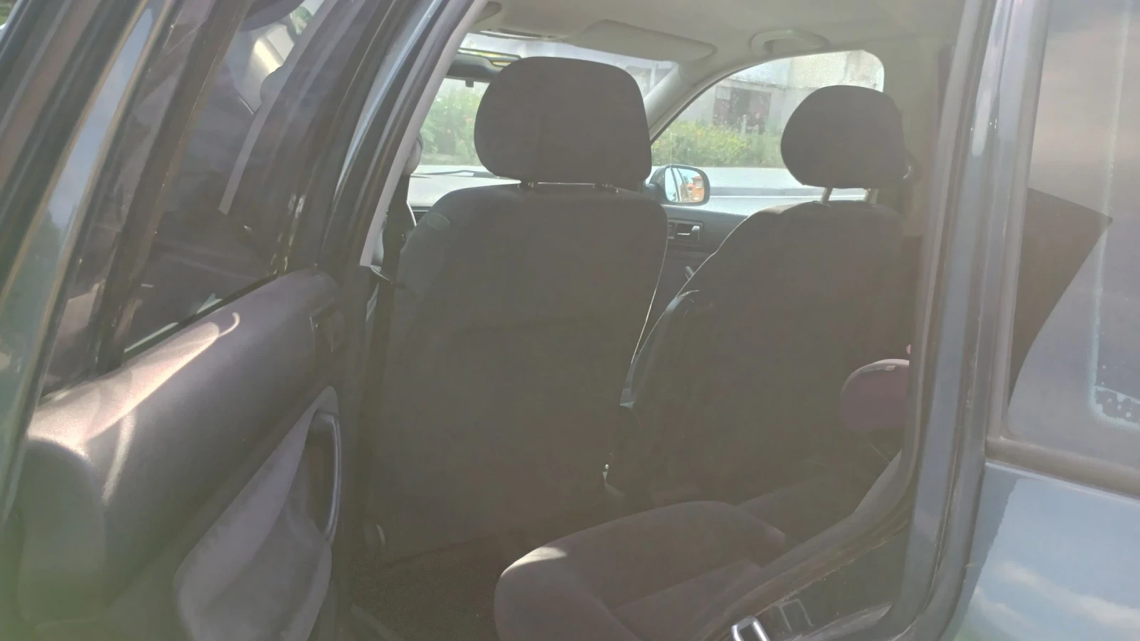 VW Golf 1.4i, снимка 5 - Автомобили и джипове - 54527457