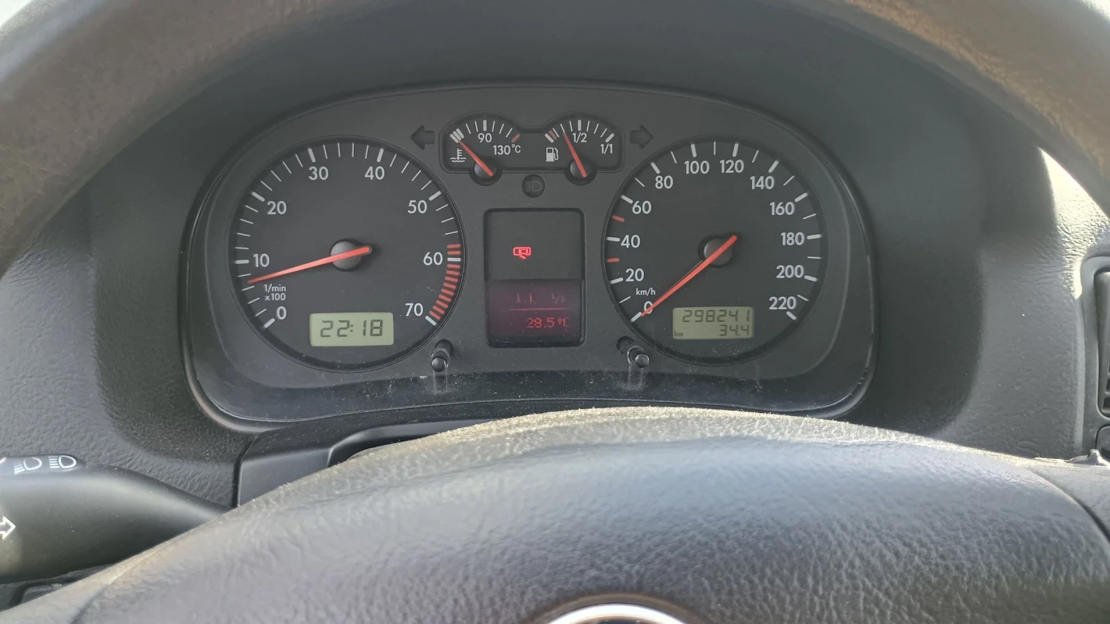 VW Golf 1.4i, снимка 8 - Автомобили и джипове - 54527457