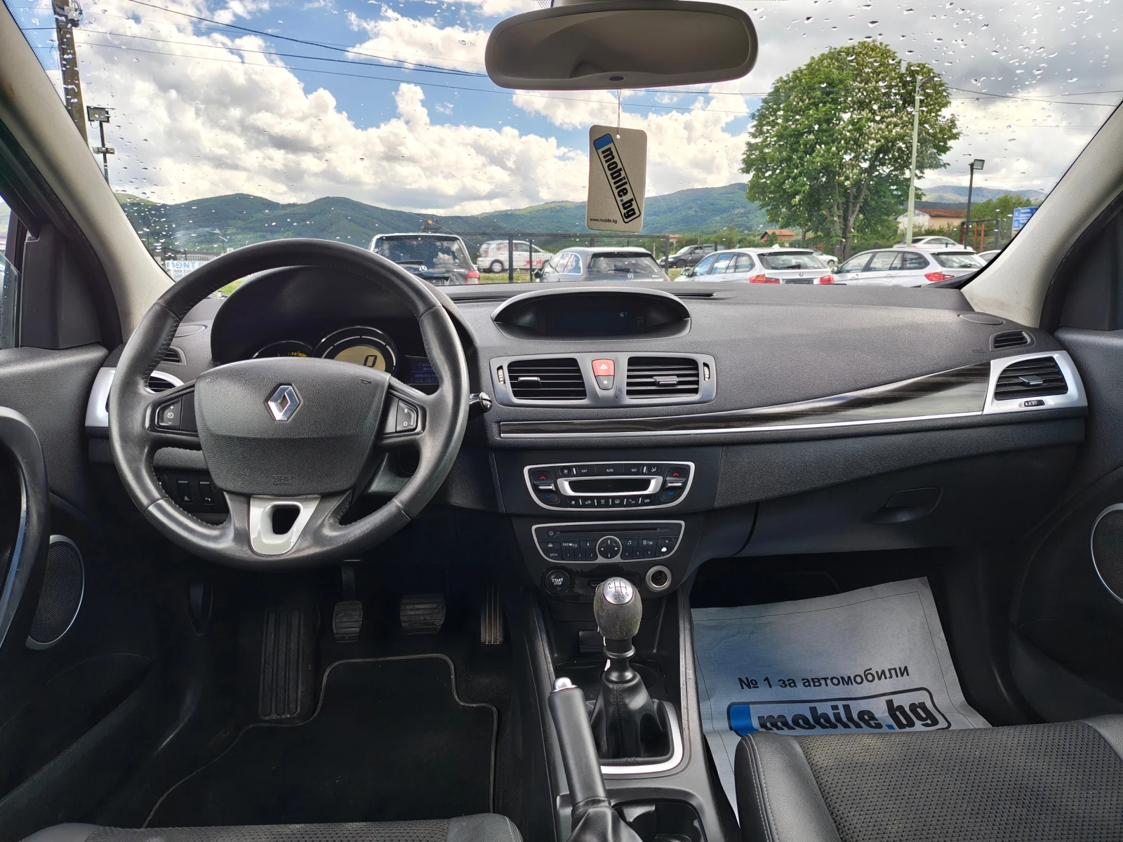 Renault Megane 1.5 DCI, снимка 15 - Автомобили и джипове - 54566548