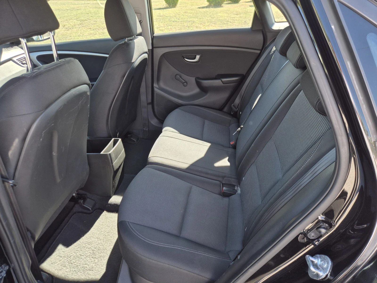 Hyundai I30 1.6CRDI , снимка 14 - Автомобили и джипове - 54606123
