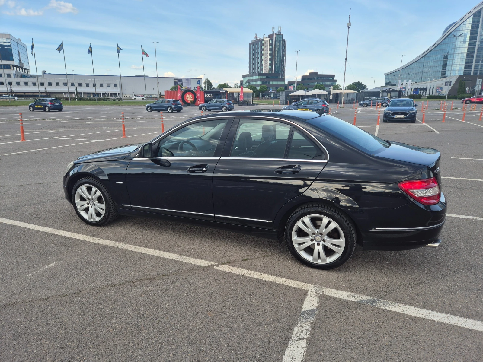 Mercedes-Benz C 320 C320, снимка 3 - Автомобили и джипове - 54671382