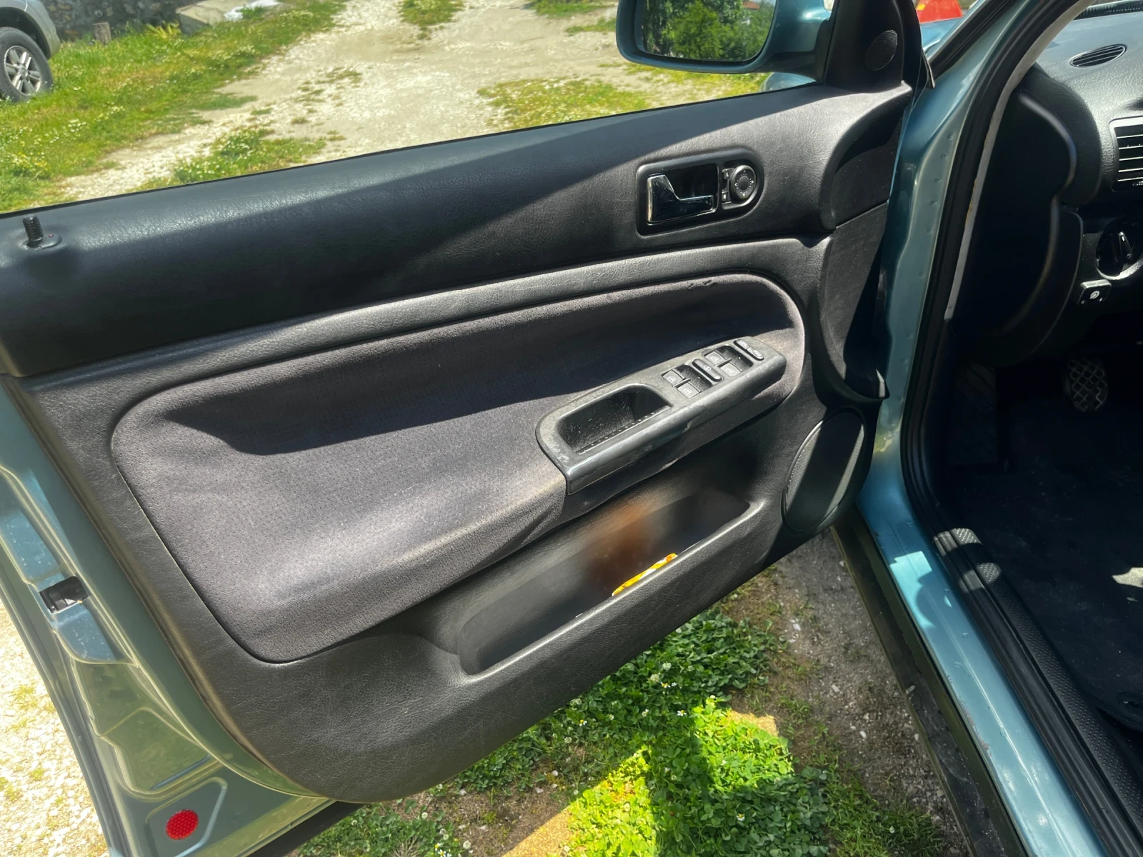 VW Passat, снимка 14 - Автомобили и джипове - 54683783